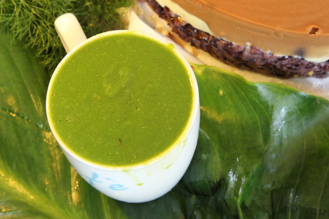 Wild fresh grass juice Simply Sentient